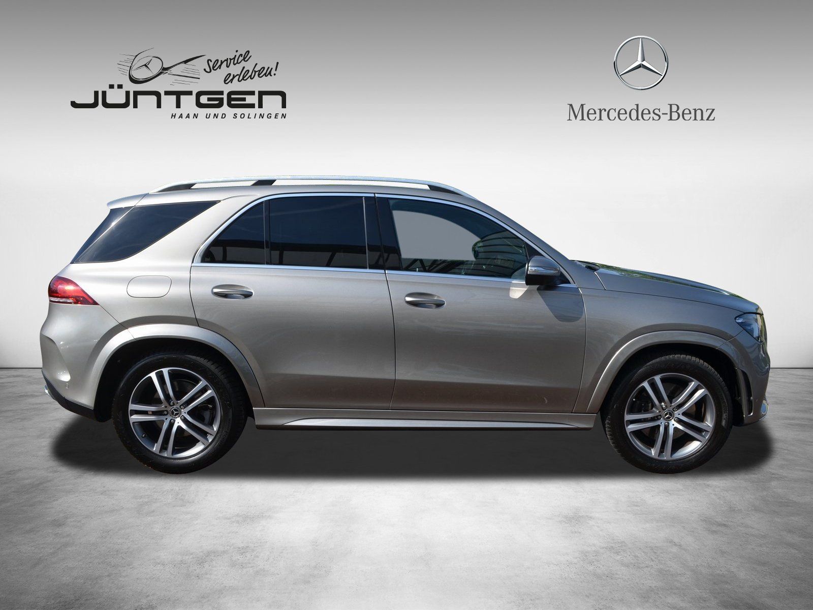 Mercedes-Benz d 4M AMG MULTIBEAM 360° AHK PANO BURMESTER AIRMA