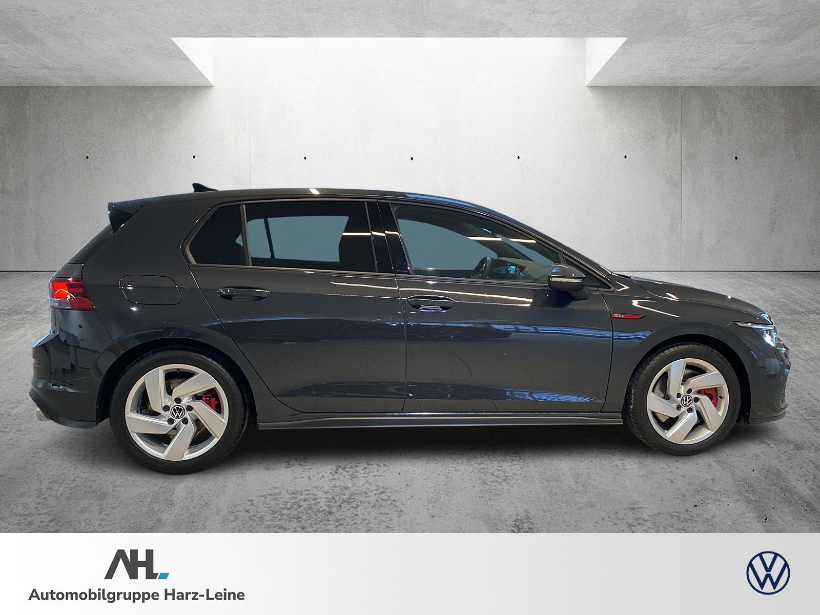 Volkswagen Golf GTI VIII 2.0 TSI DSG - Samsaru's Car Outlet