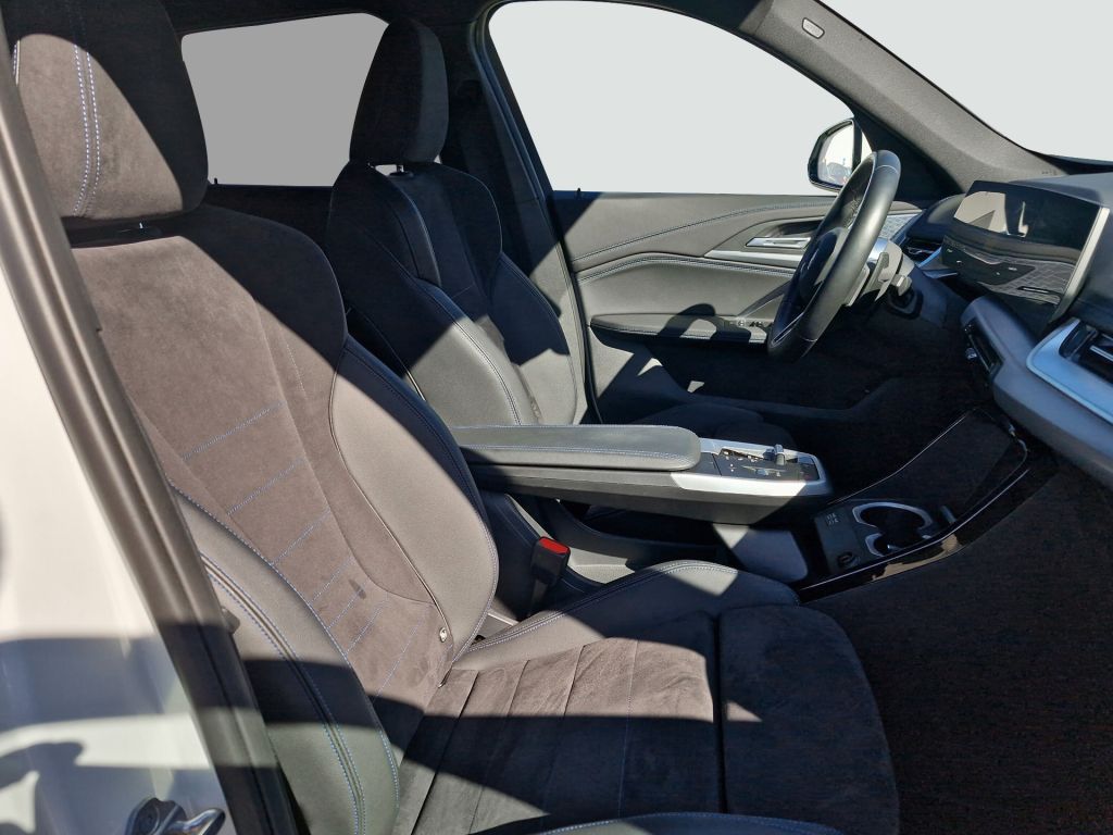 BMW X1 xDrive23i M Sportpaket - Samsaru's Car Outlet
