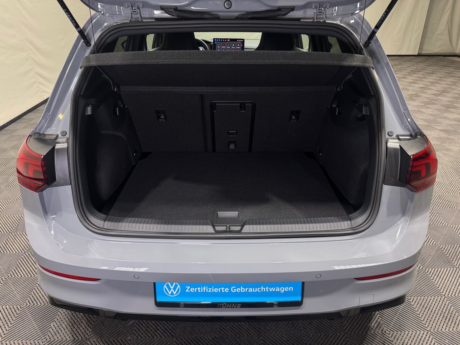 Volkswagen Golf R-Line 1.5 eTSI DSG | LED NAVI 360°KAMERA