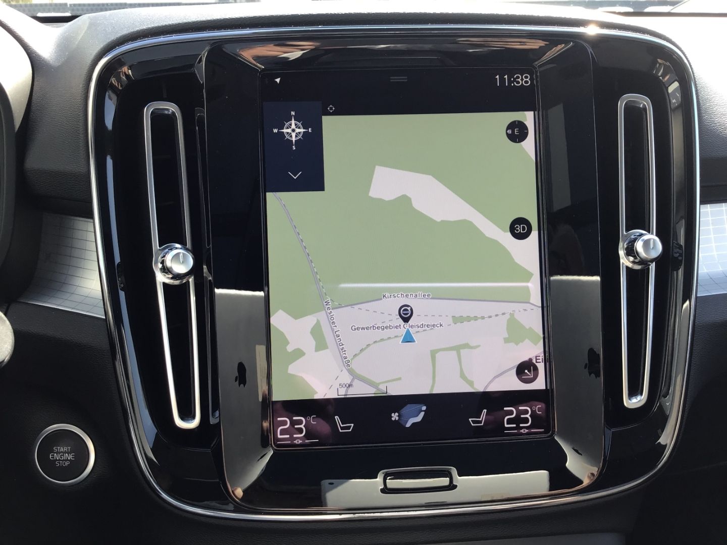 Volvo XC40 T3 Momentum Pro - Samsaru's Car Outlet