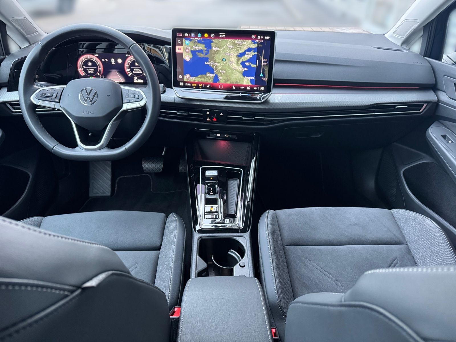 Volkswagen Golf Style 1.5 eTSI DSG NAVI LED 360° ACC