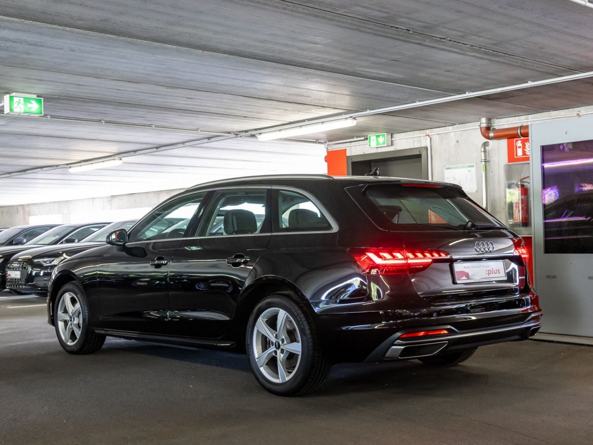 Audi A4 Avant 40 TFSI qu advanced - Samsaru's Car Outlet