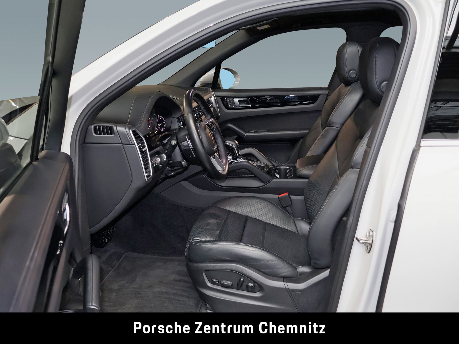 Porsche Cayenne E-Hybrid Luft;Pano;BOSE;Sitzbelüft.;14-W