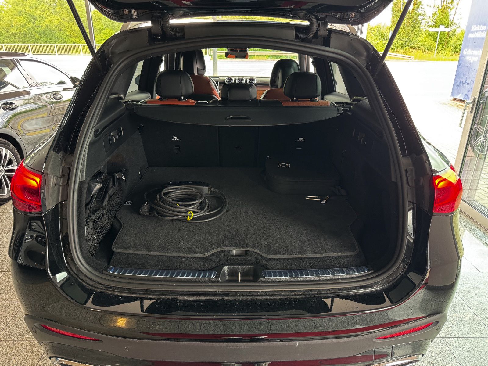 Mercedes-Benz GLC 300 de 4M*AMG P. PLUS*Night*HU*