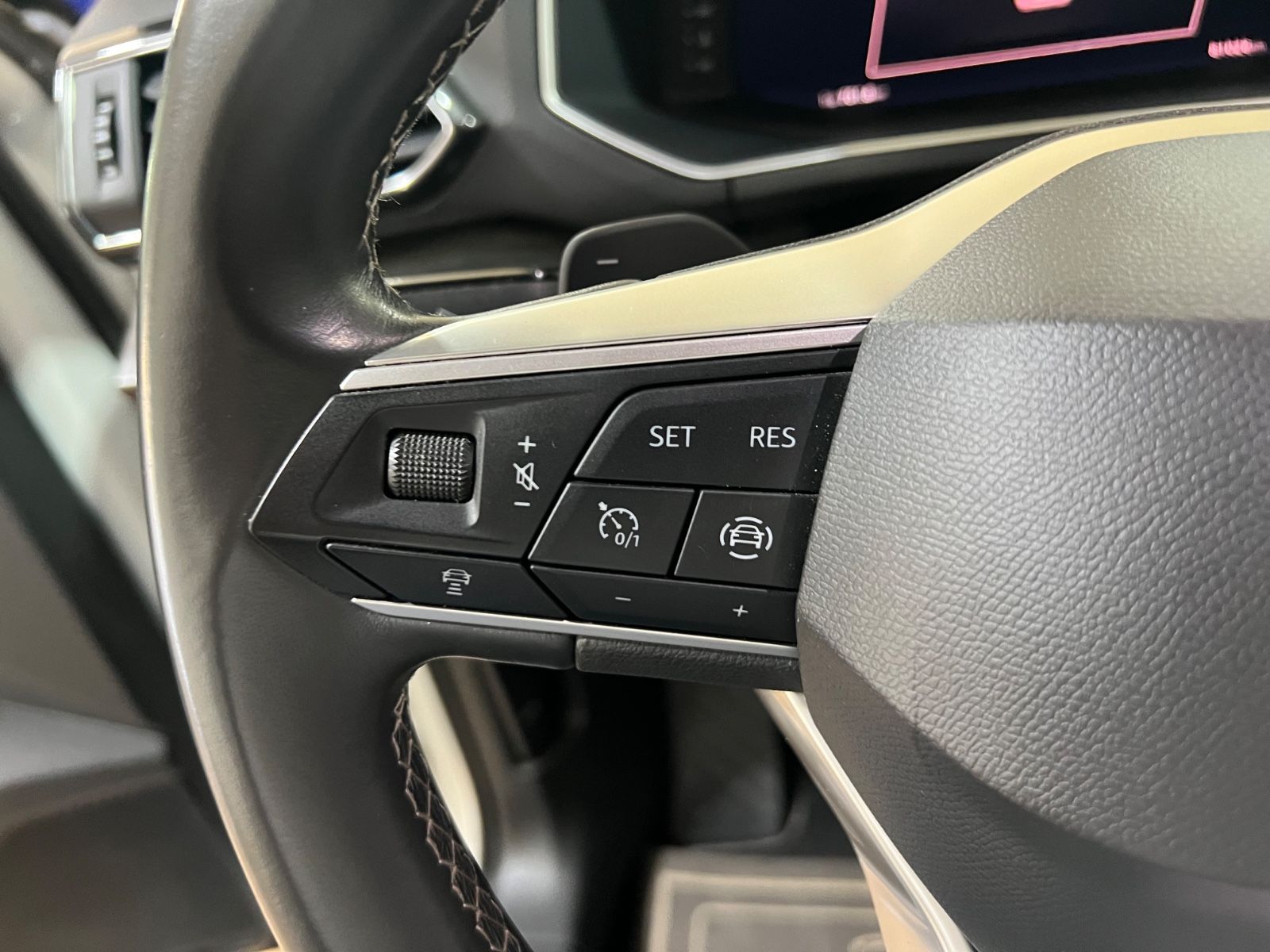 Seat TarracoXcellence2.0TDI DSG/AHK/ACC/4xSHZ/CAM/19"