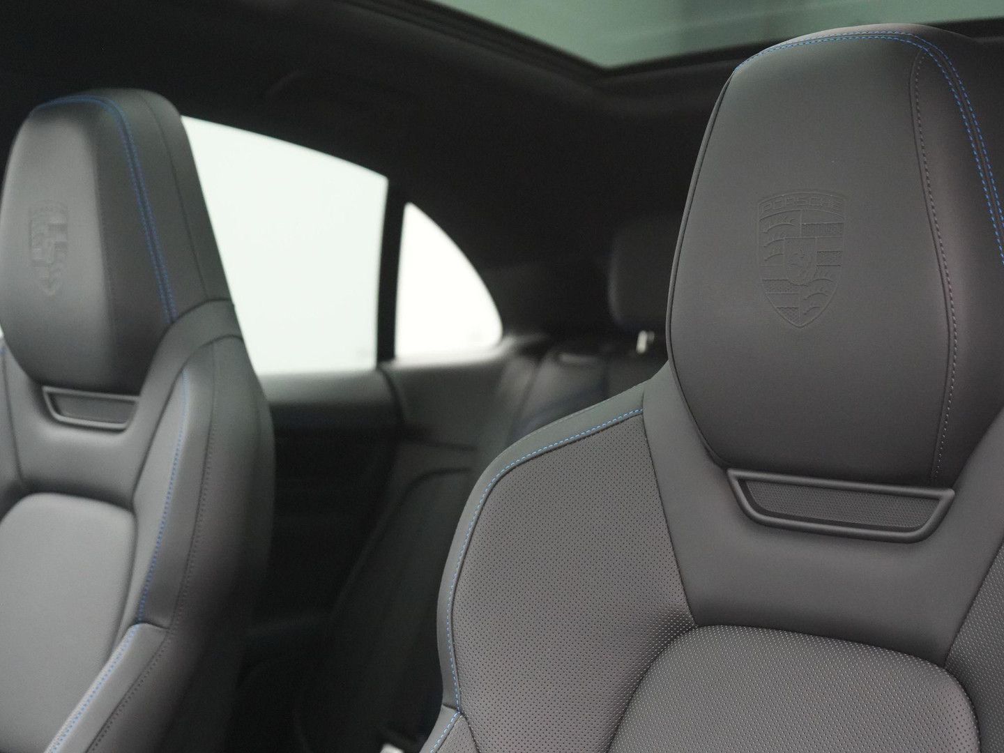 Porsche Macan 4