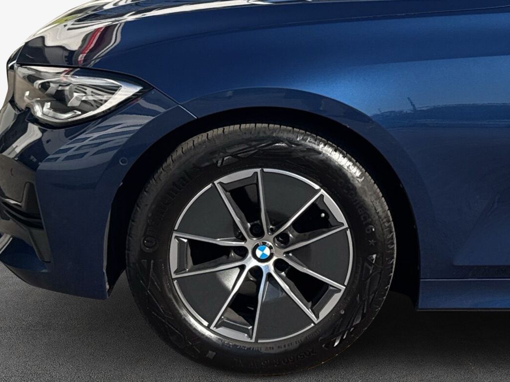 BMW 320i Aut. Advantage - Samsaru's Car Outlet