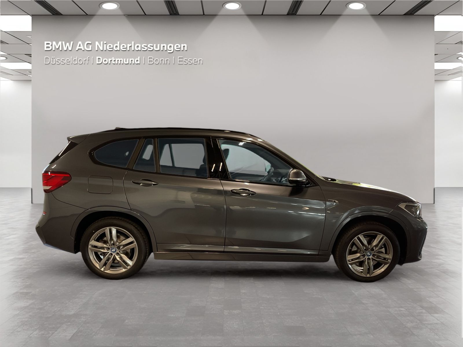 BMW X1 xDrive25e M Sport - Samsaru's Car Outlet