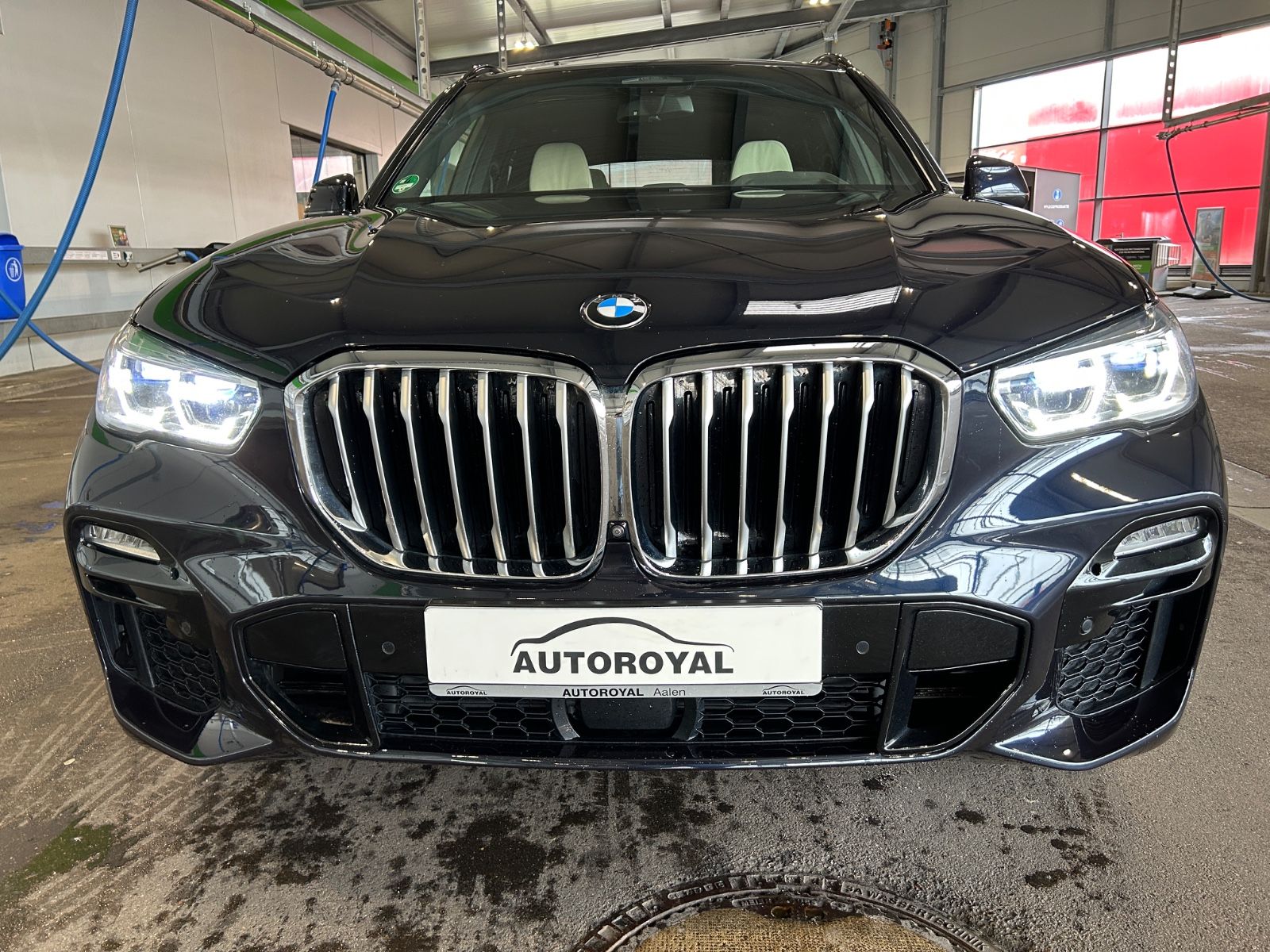 BMW X5 xDrive 40 d M Sport--7Sitzer
