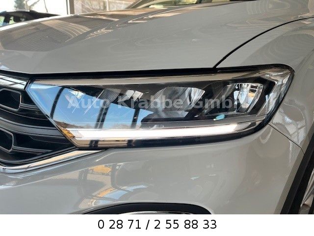 Volkswagen T-Roc Life 1.5 TSI DSG - Samsaru's Car Outlet
