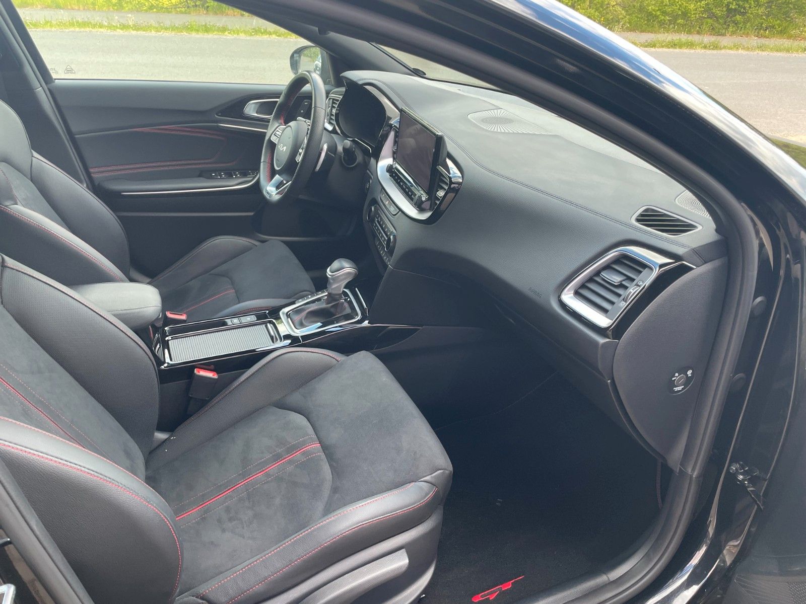 Kia ProCeed GT - Samsaru's Car Outlet