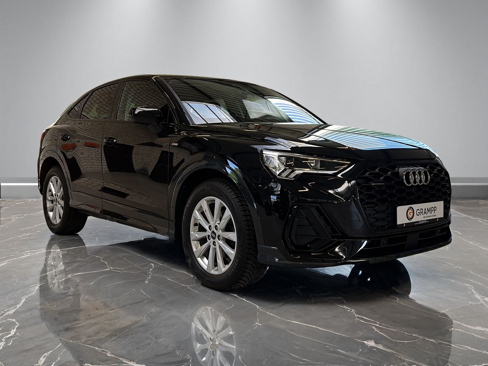 Audi Q3 Sportback S line 35 TDI quattro - Samsaru's Car Outlet