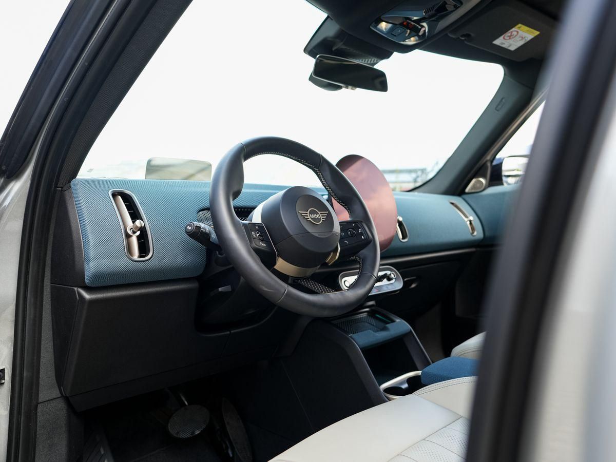 MINI Countryman C Favoured-T Paket XL - Samsaru's Car Outlet