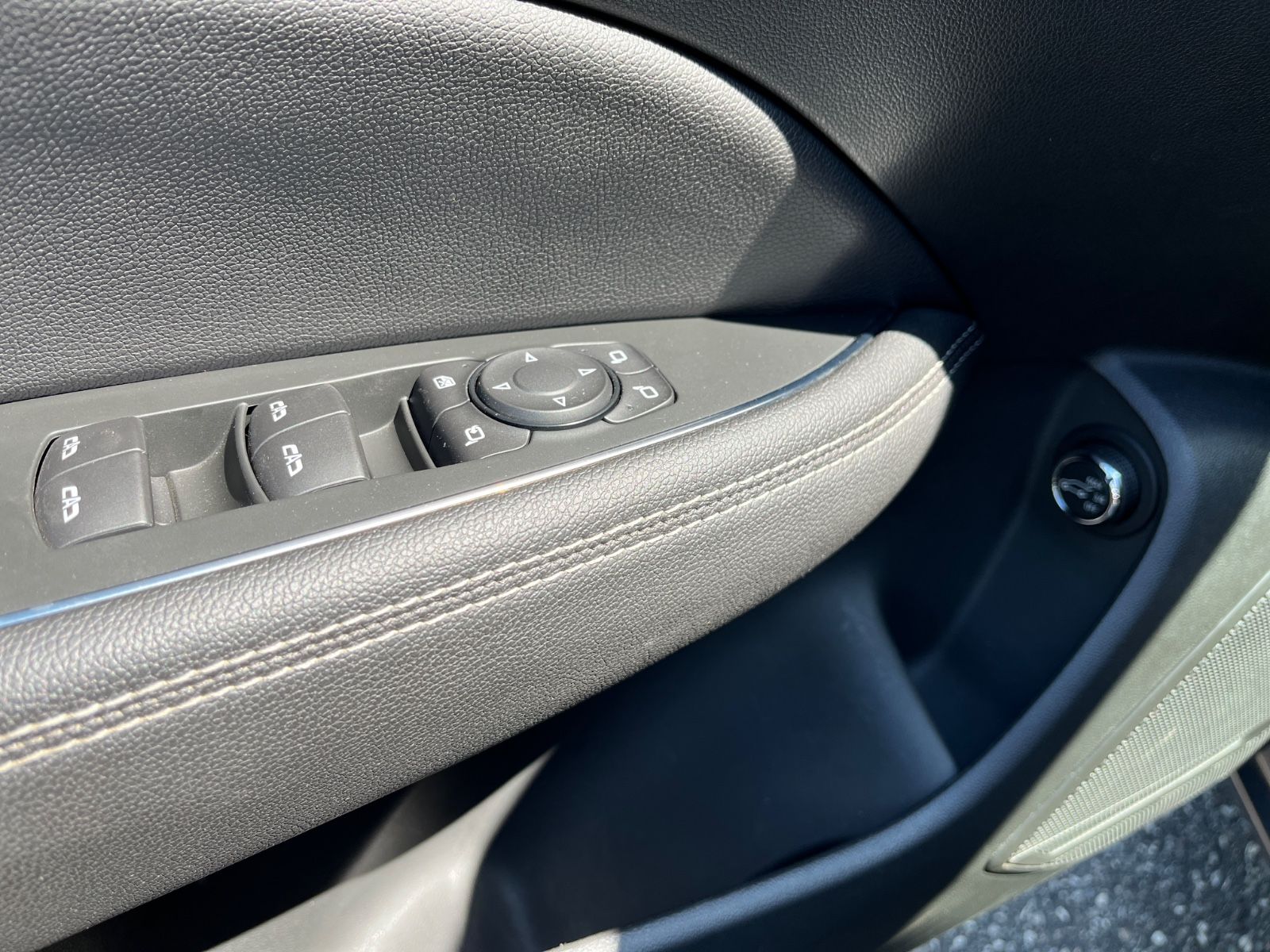 Opel Insignia B ST 1,5 D Aut. Business - Samsaru's Car Outlet