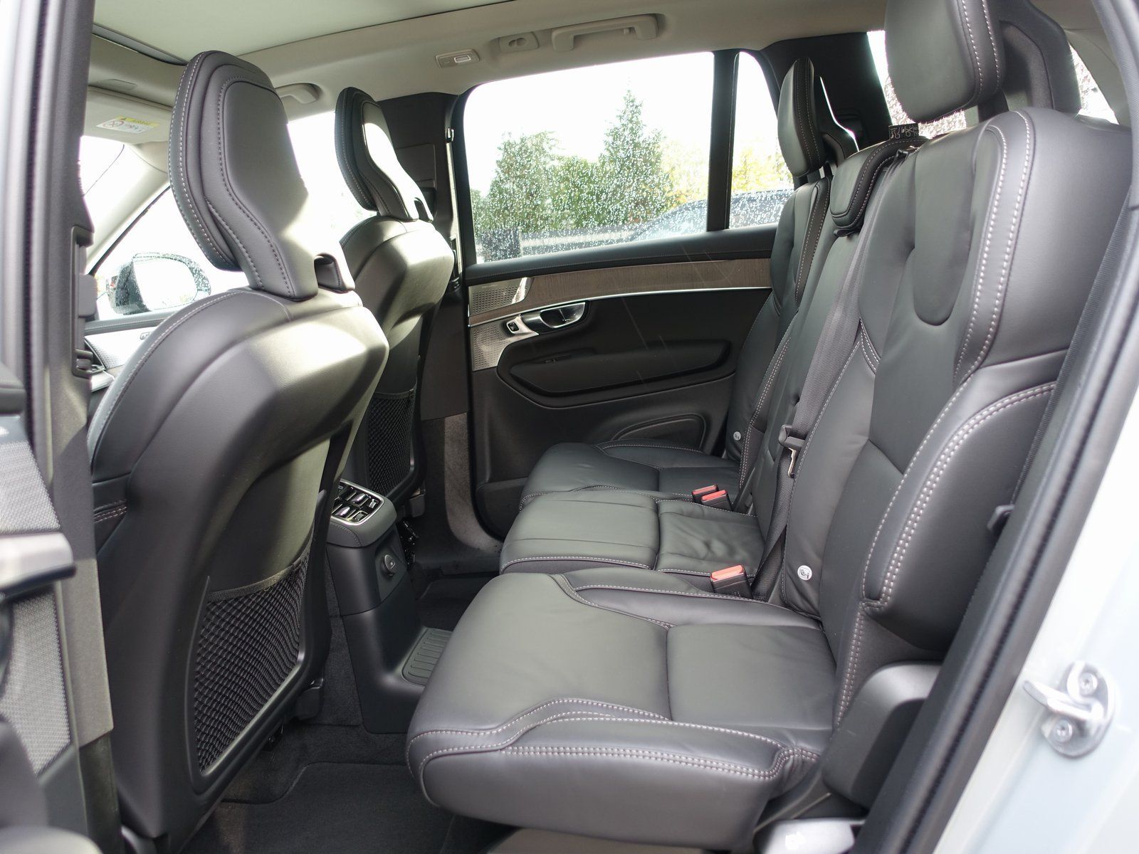 Volvo XC90 Plus Dark T8 AWD B&W/HUD/PANO/FOUR-C/360°