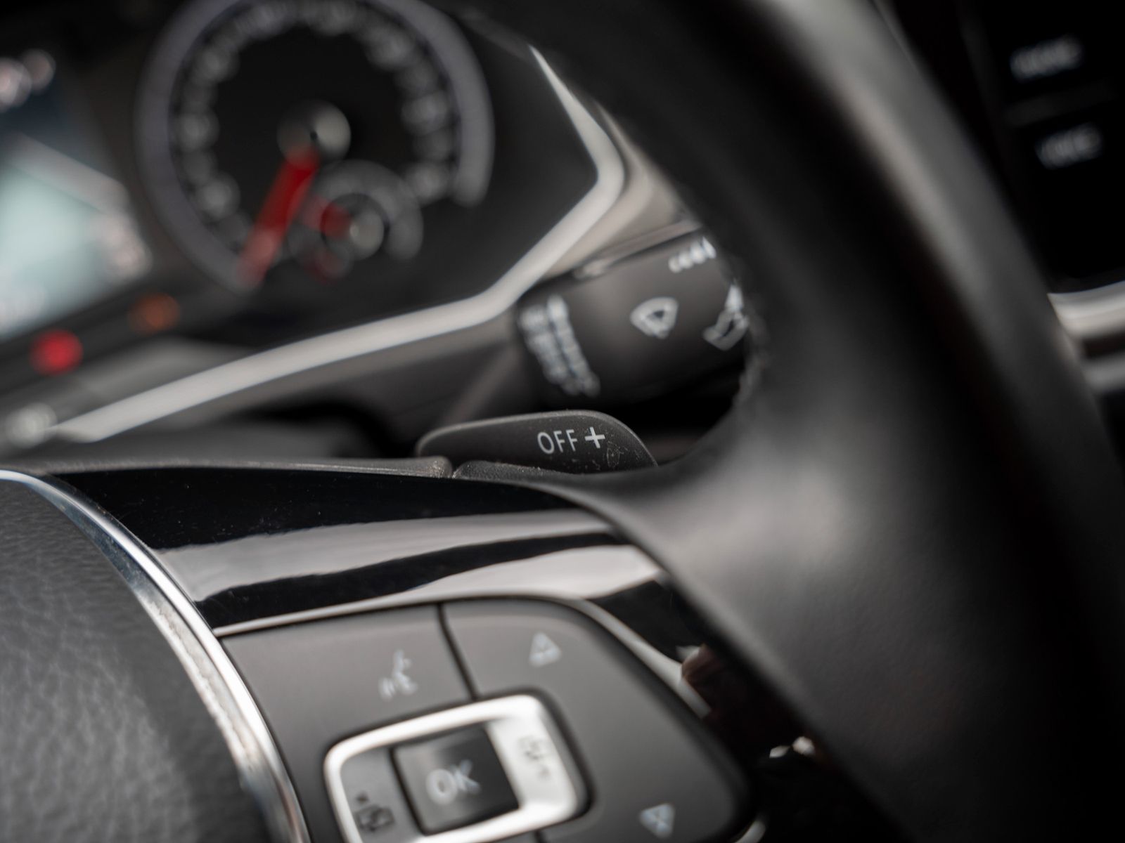 Volkswagen T-ROC Style 1.5 TSI DSG - Samsaru's Car Outlet