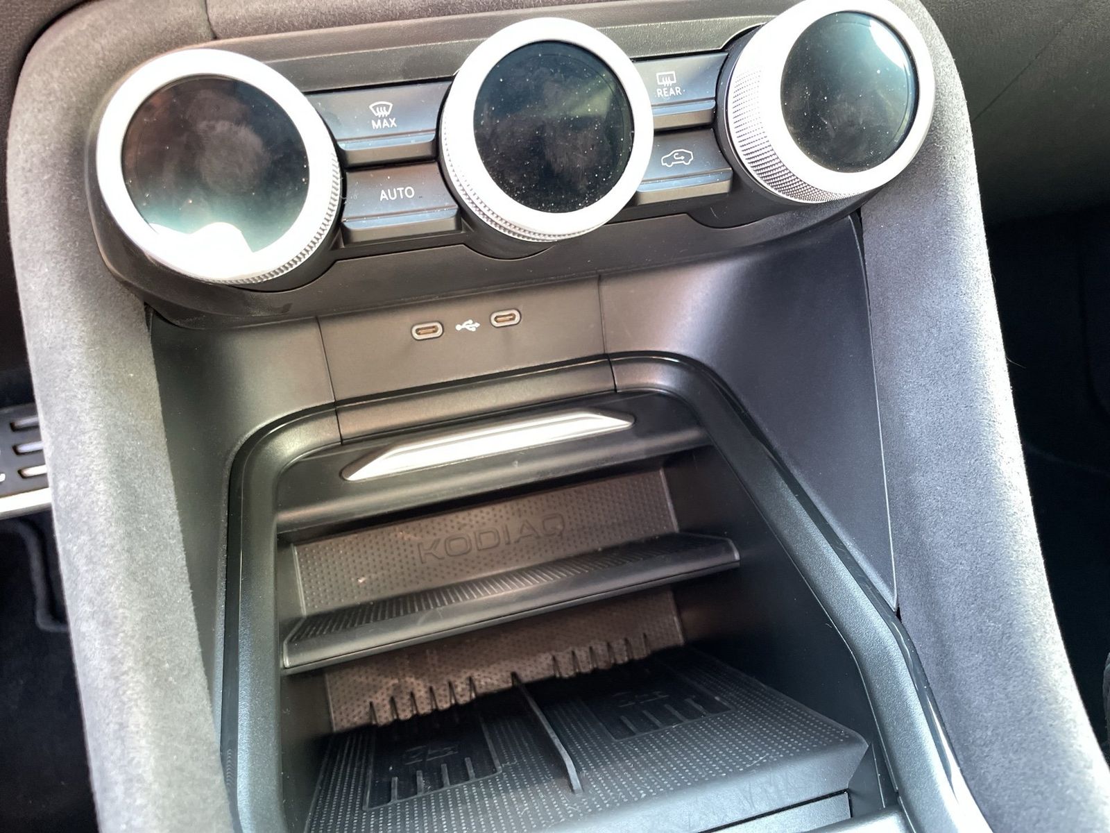 Skoda Kodiaq Sportline 2.0 TDI 4x4 DSG AHK+Pano+7Si+Hu
