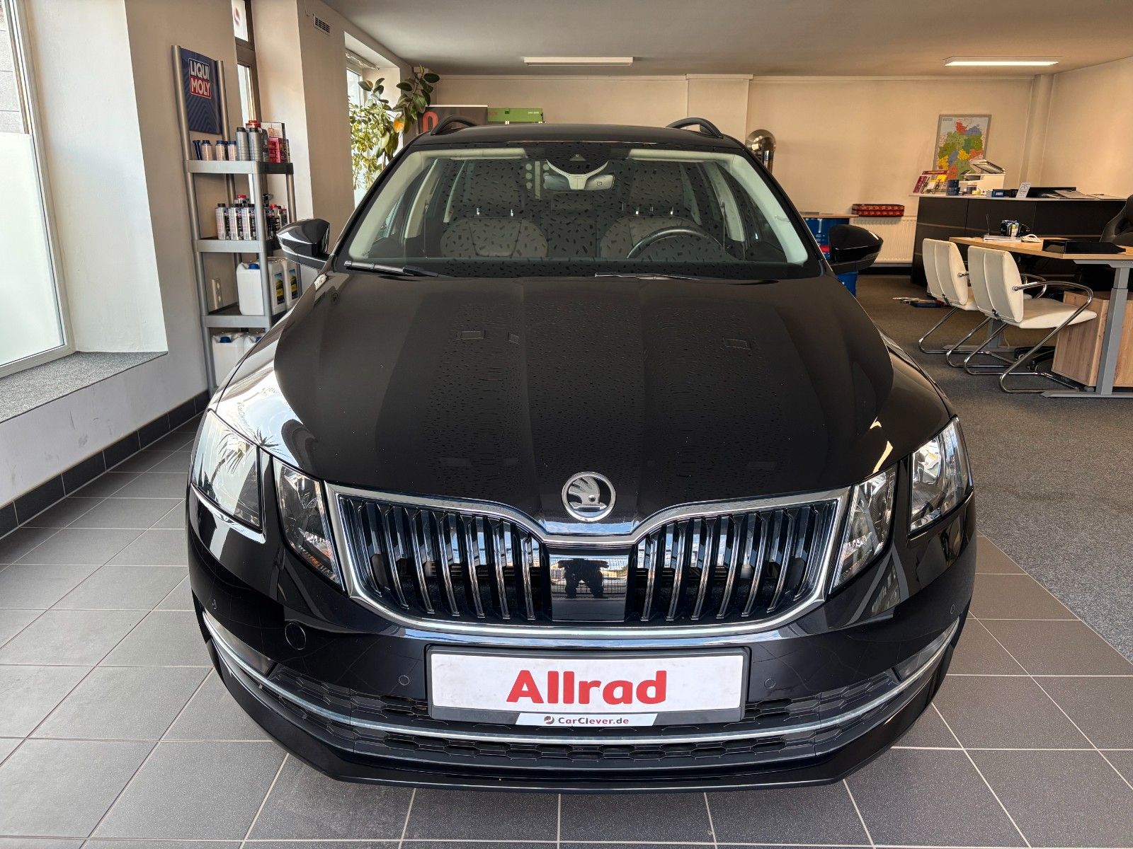 Skoda Octavia Combi Style 4x4 - Samsaru's Car Outlet