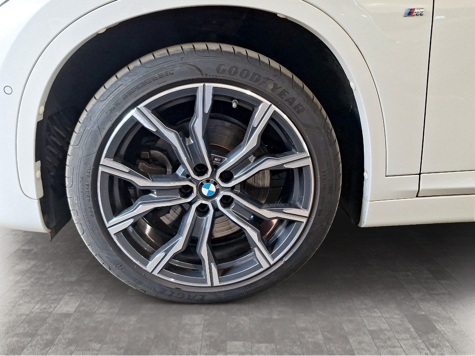 BMW X1 xDrive25e M Sport - Samsaru's Car Outlet