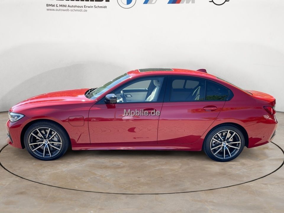 BMW 330e xDrive Sport Line - Samsaru's Car Outlet