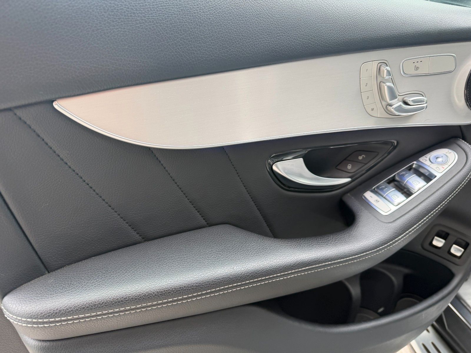 Mercedes-Benz GLC 400d 4Matic *AMG*Panorama*MBUX*Memory