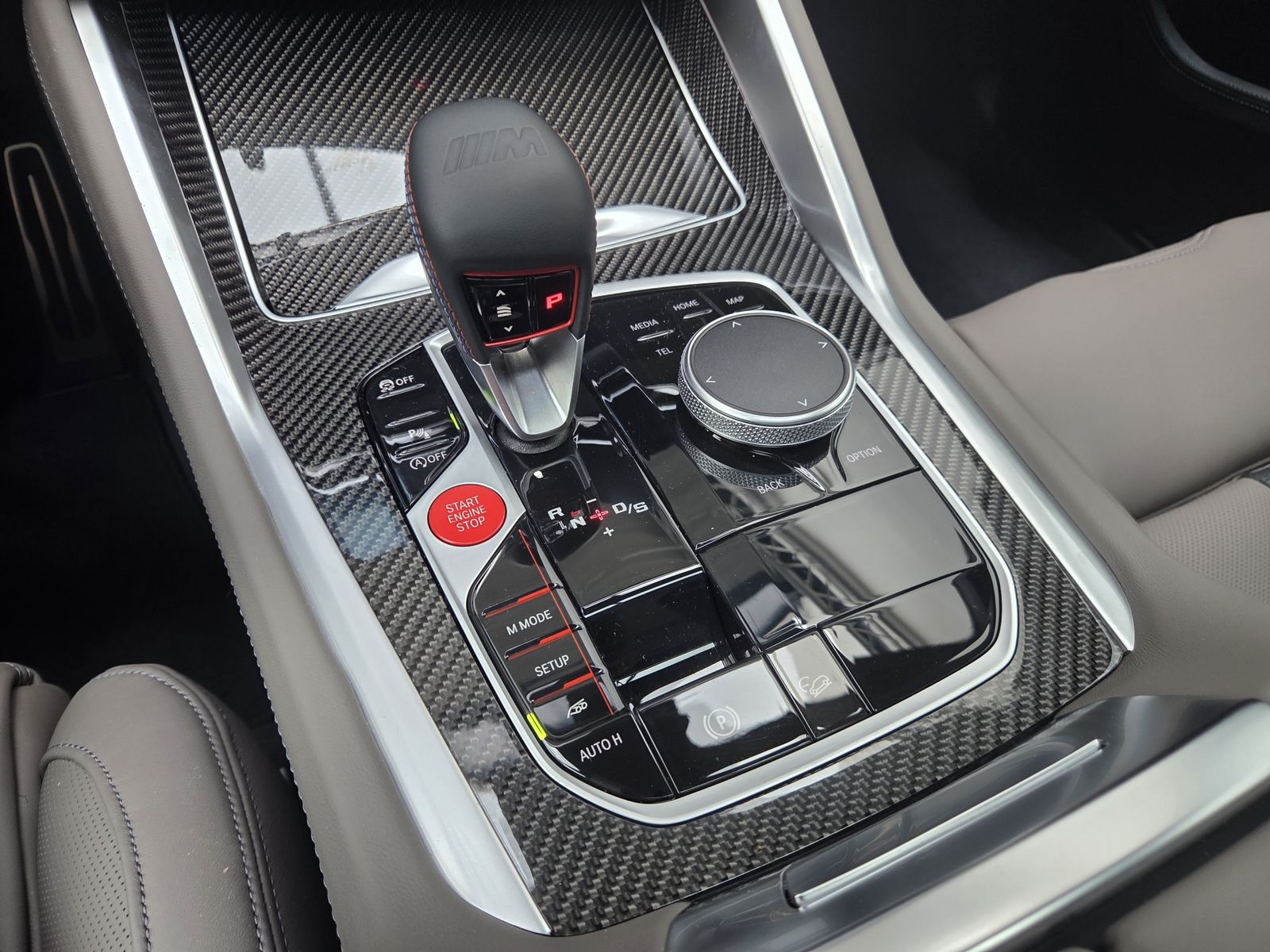 BMW X5 M Competition Matt AHK Sky B&W Carbon UPE196