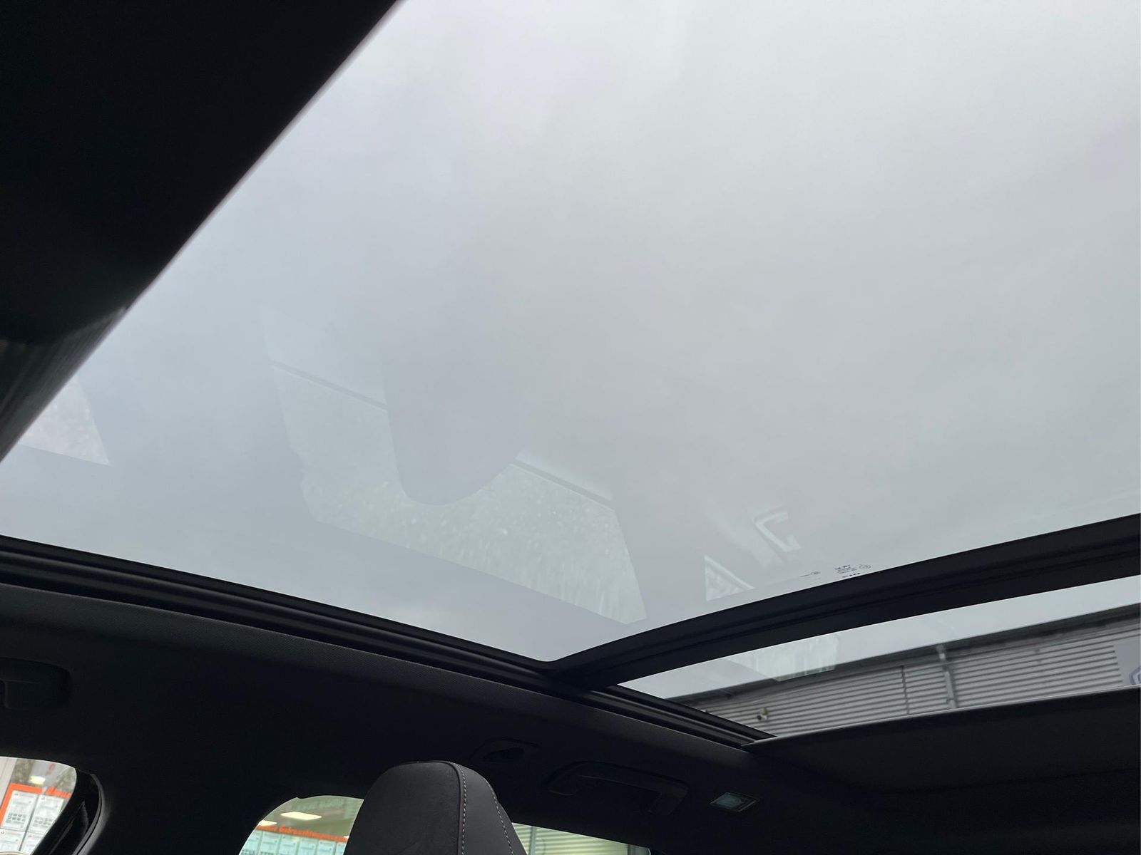 Cupra Leon Sportstourer 2.0 TSI VZ 4Drive - Samsaru's Car Outlet