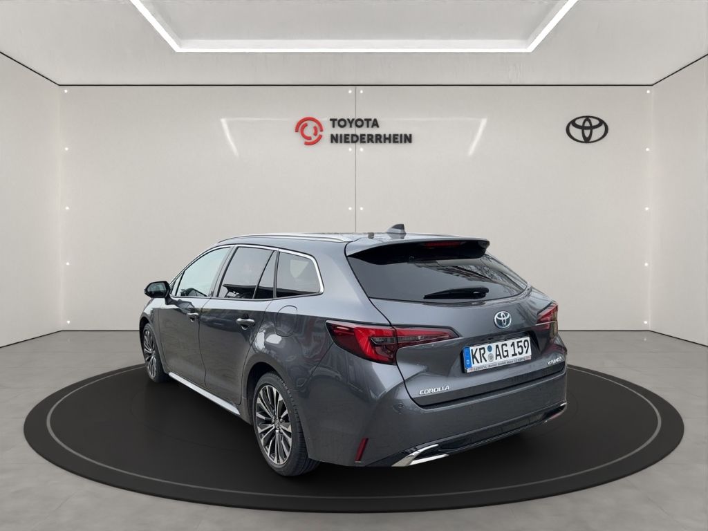 Toyota Corolla 2.0 Hybrid Touring Sports - Samsaru's Car Outlet