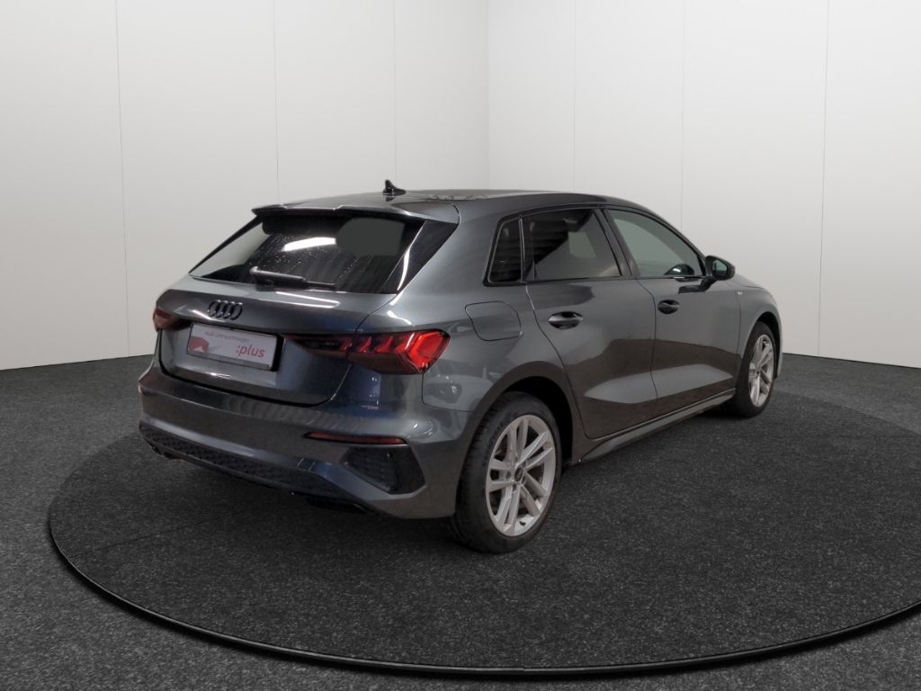 Audi A3 Sportback 40TFSIe S tronic S line Matrix Navi