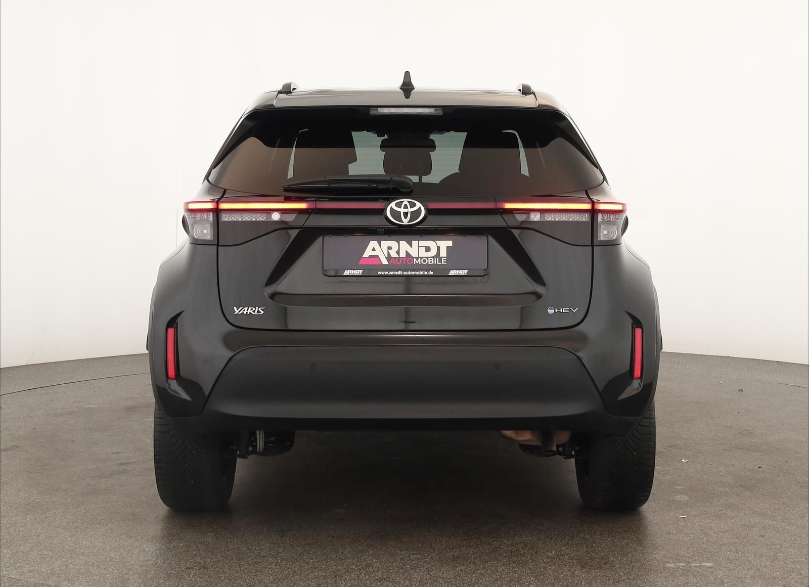 Toyota Yaris Cross CVT Team D LED Navi SHZ iACC Kam 17"