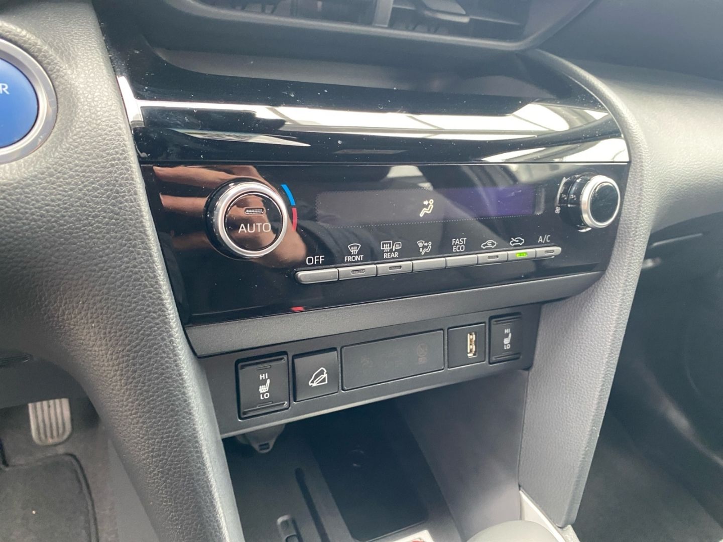 Toyota Yaris Cross Hybrid 1.5 Team Deutschland *CarPlay