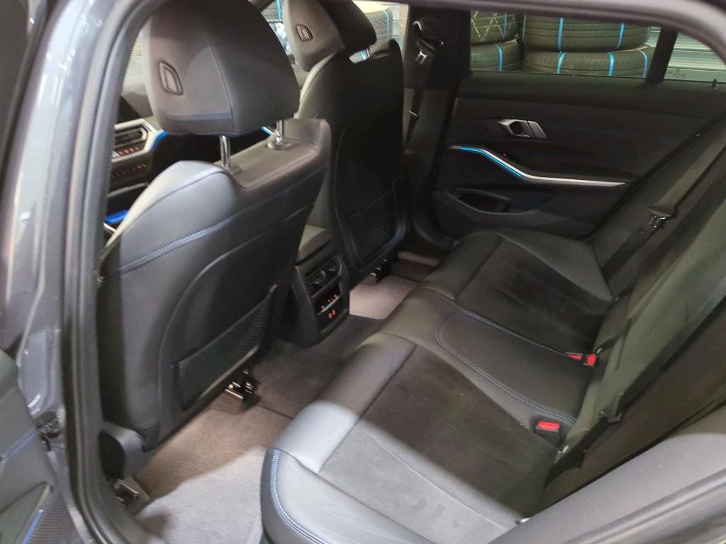 BMW 330e xDrive M Sport - Samsaru's Car Outlet