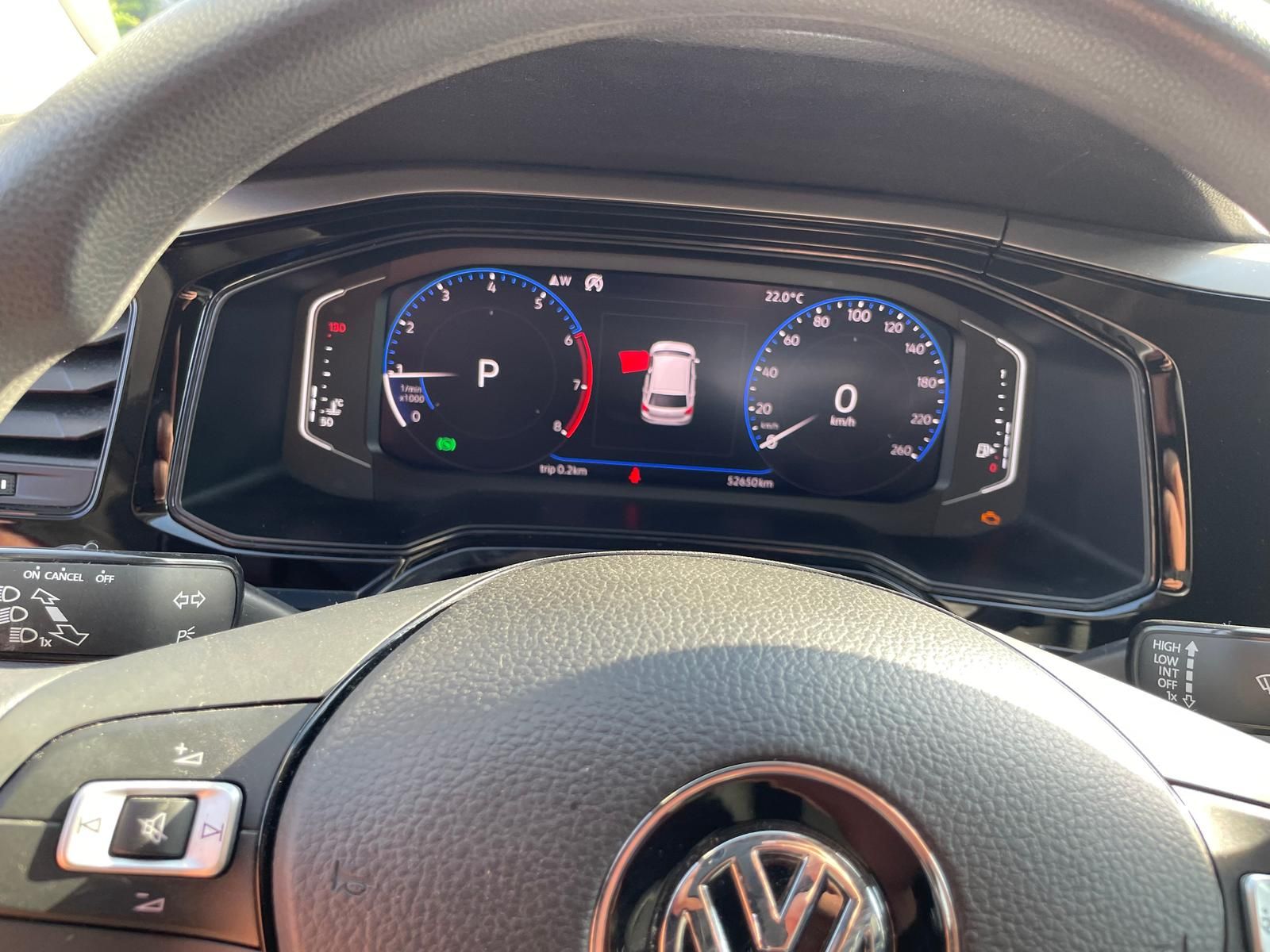 Volkswagen Polo VI 1.0 TSI Comfortline - Samsaru's Car Outlet