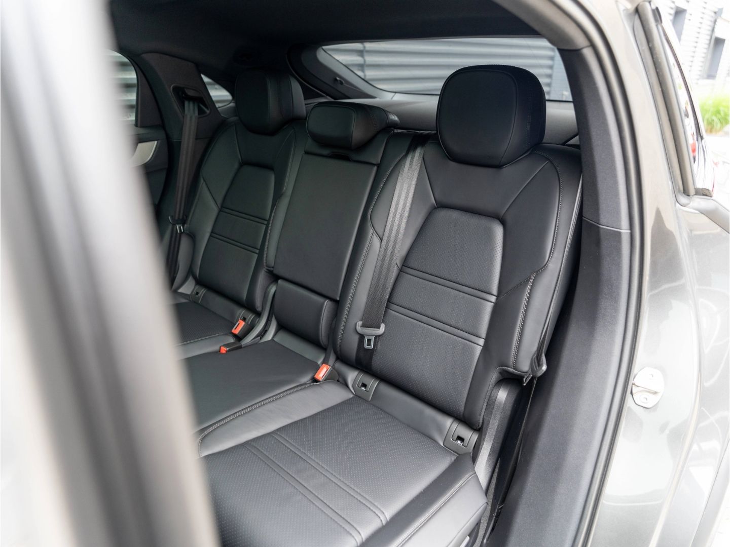 Porsche Cayenne E-Hybrid Coupe SAGA, BOSE