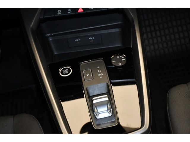 Audi A3 Sportback 30 TFSI S tronic NAVI/LED/CLIMATR/S