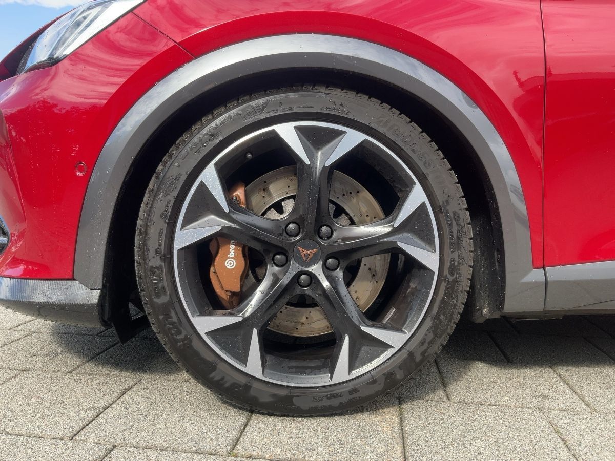 Cupra Formentor VZ 2.0TSI DSG 4D LED+NAV+ACC+PANO+360°