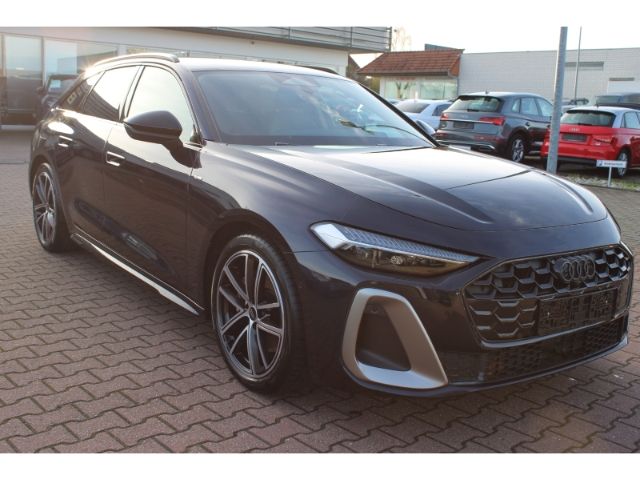 Audi A5 TDI edition one S Line Matrix Navi AHK ACC Le