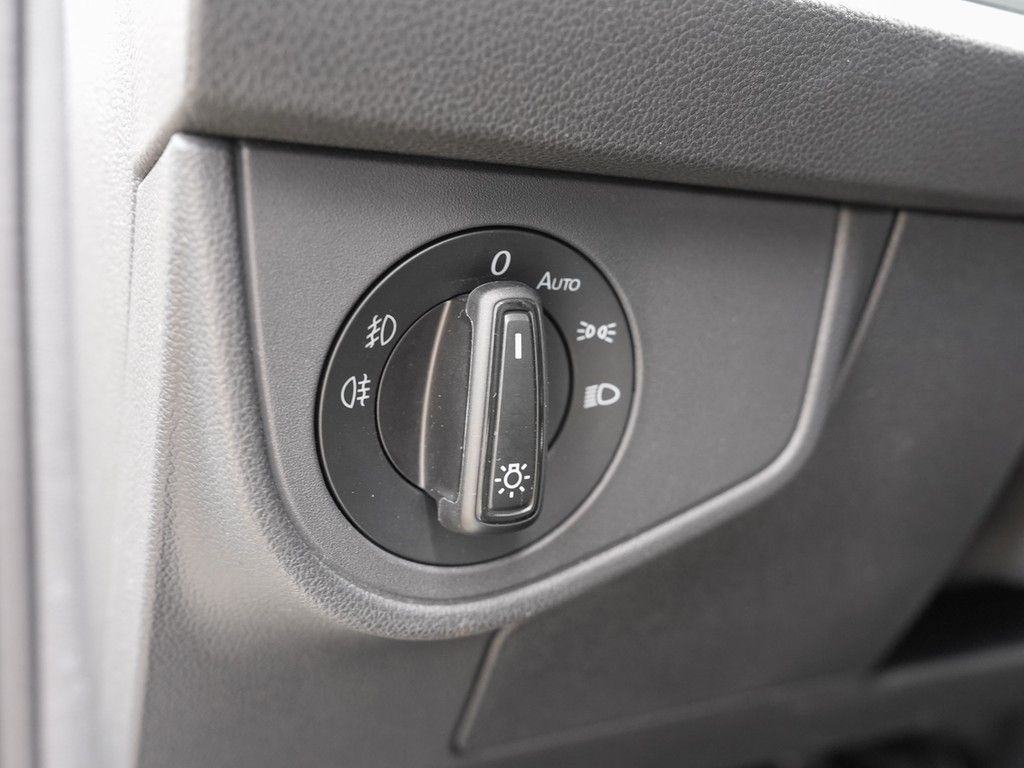 Volkswagen Taigo 1.0 TSI R-line - Samsaru's Car Outlet