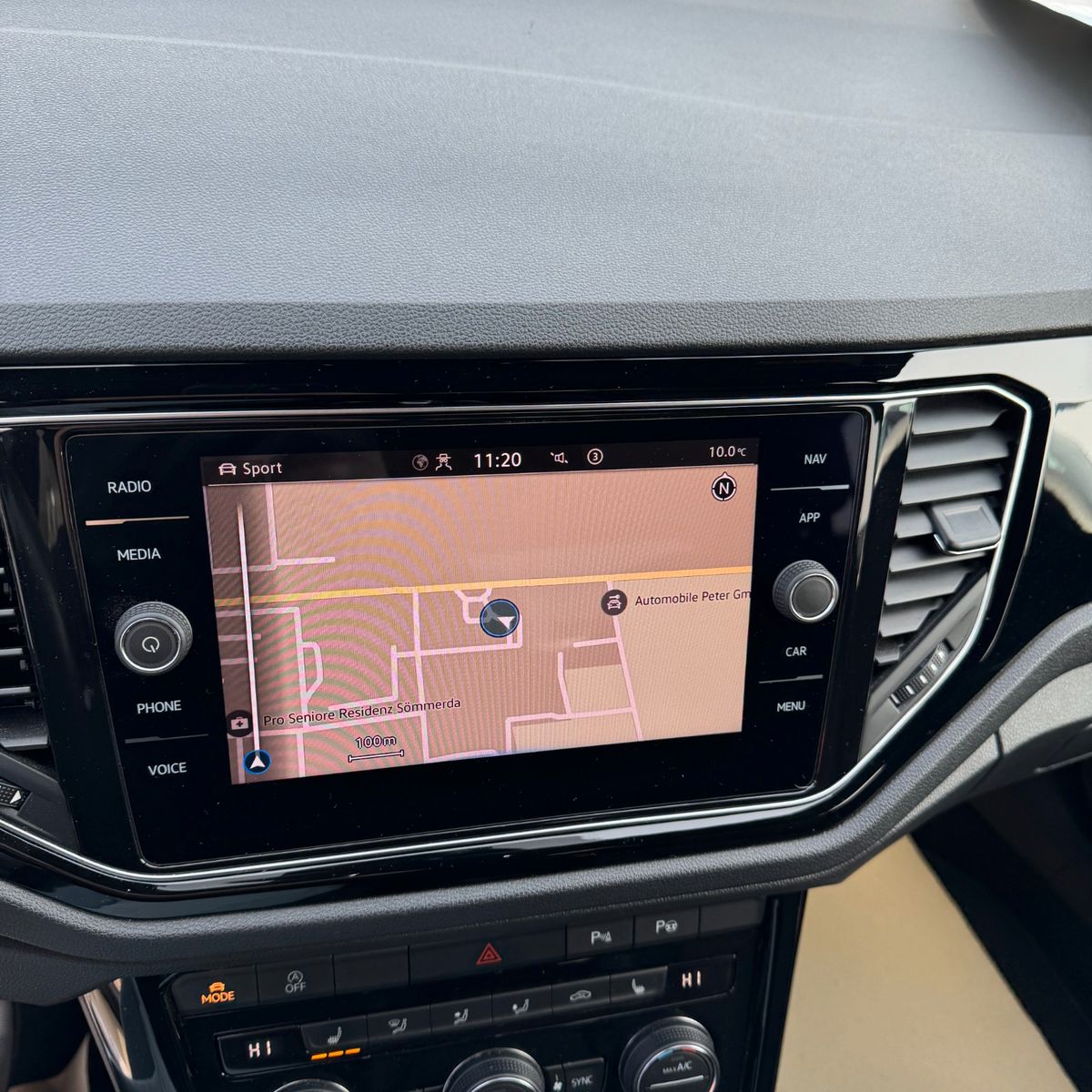 Volkswagen T-Roc Sport 1.5 TSI - Samsaru's Car Outlet