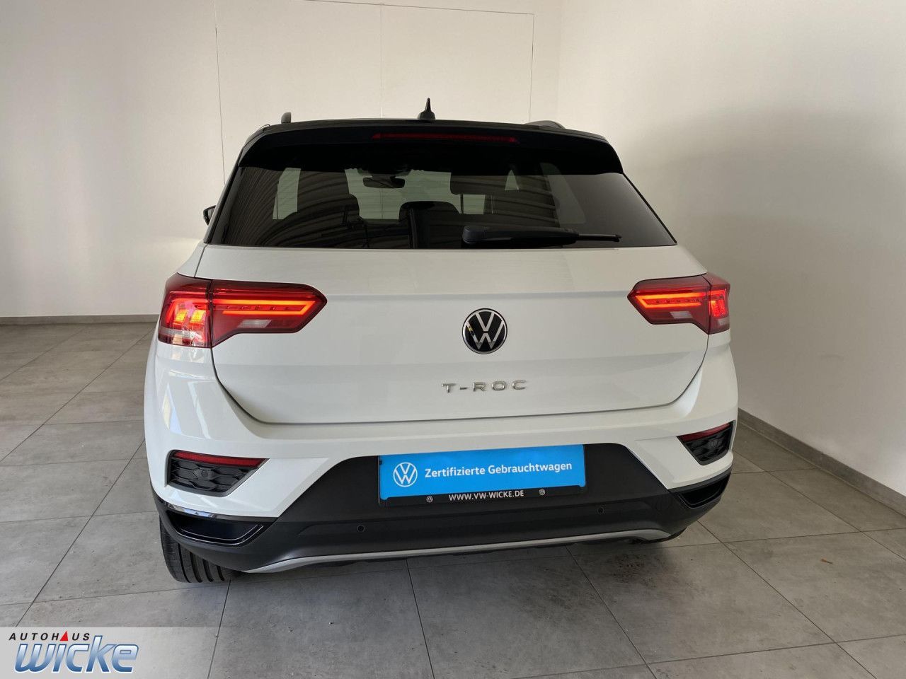 Volkswagen T-Roc 1.5 TSI Style - Samsaru's Car Outlet