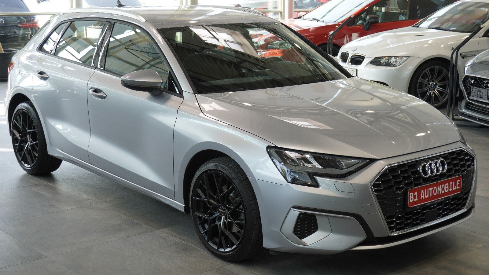 Audi A3 Sportback 30 TFSI advanced - Samsaru's Car Outlet