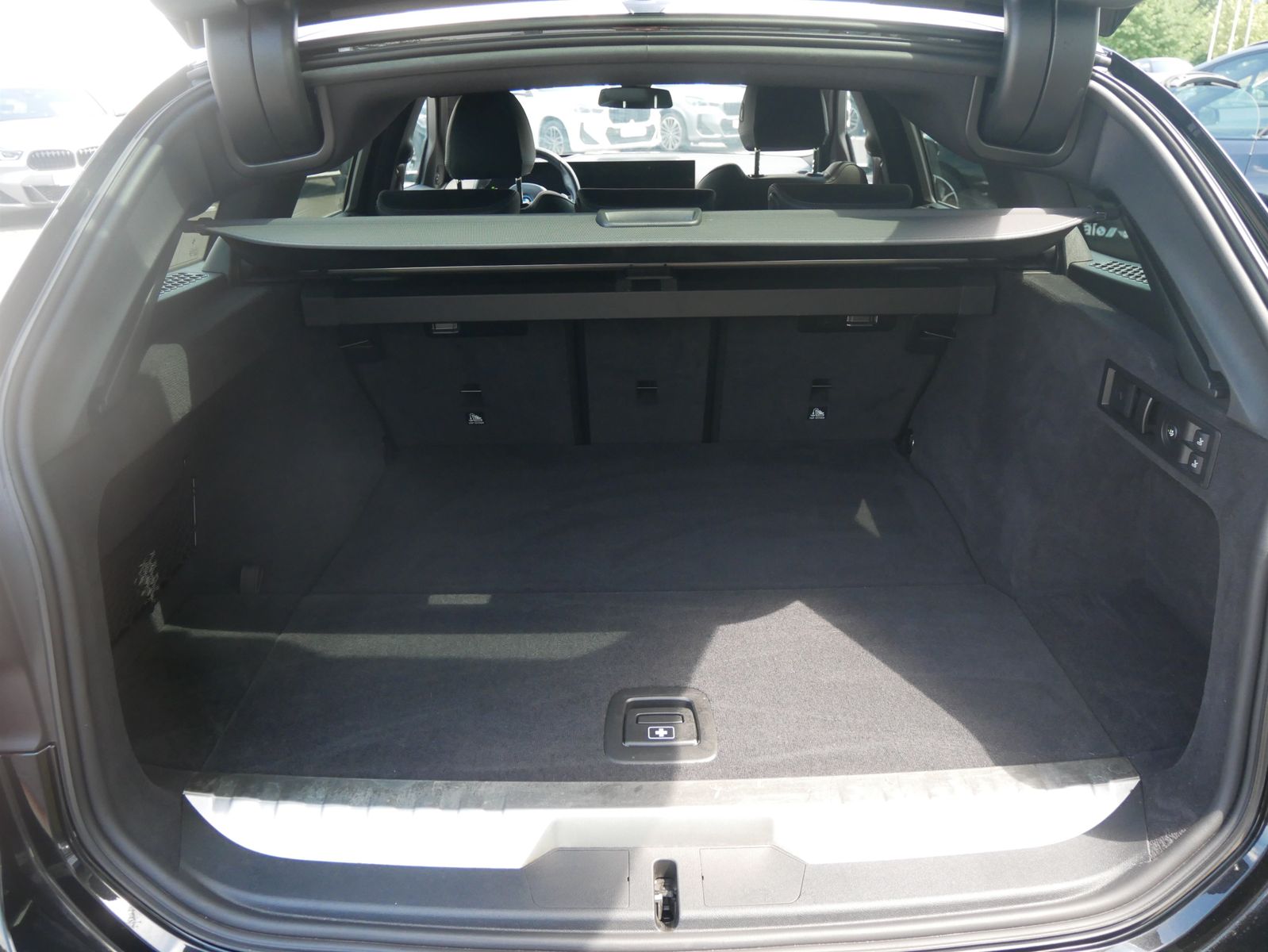 BMW 330e xDrive Touring M Sportpaket HK HiFi DAB