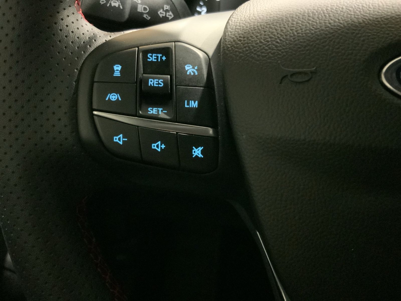 Ford Focus ST-Line Turnier Aut.*ACC*KAM*NAVI*LED*WINT