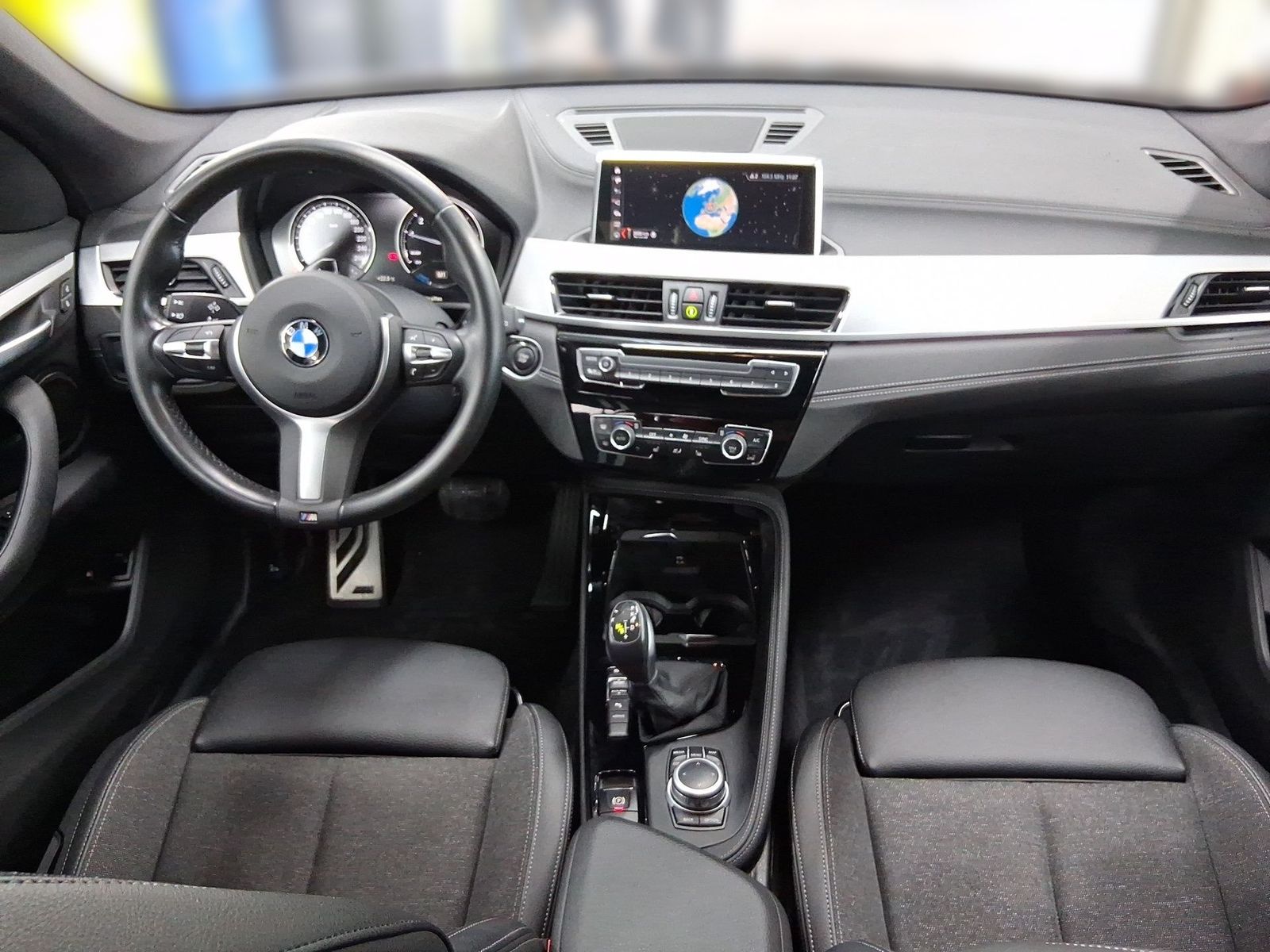 BMW X1 xDrive25e MSportpaket - Samsaru's Car Outlet
