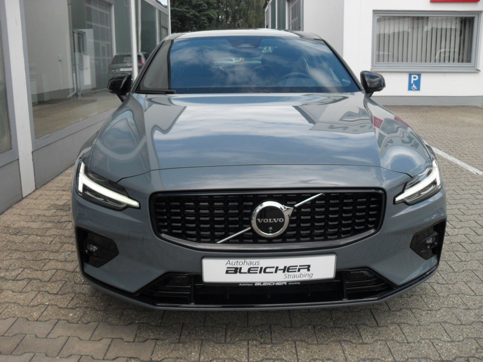 Volvo S60 Plus AWD | 360° | Harman K.| Standheizung
