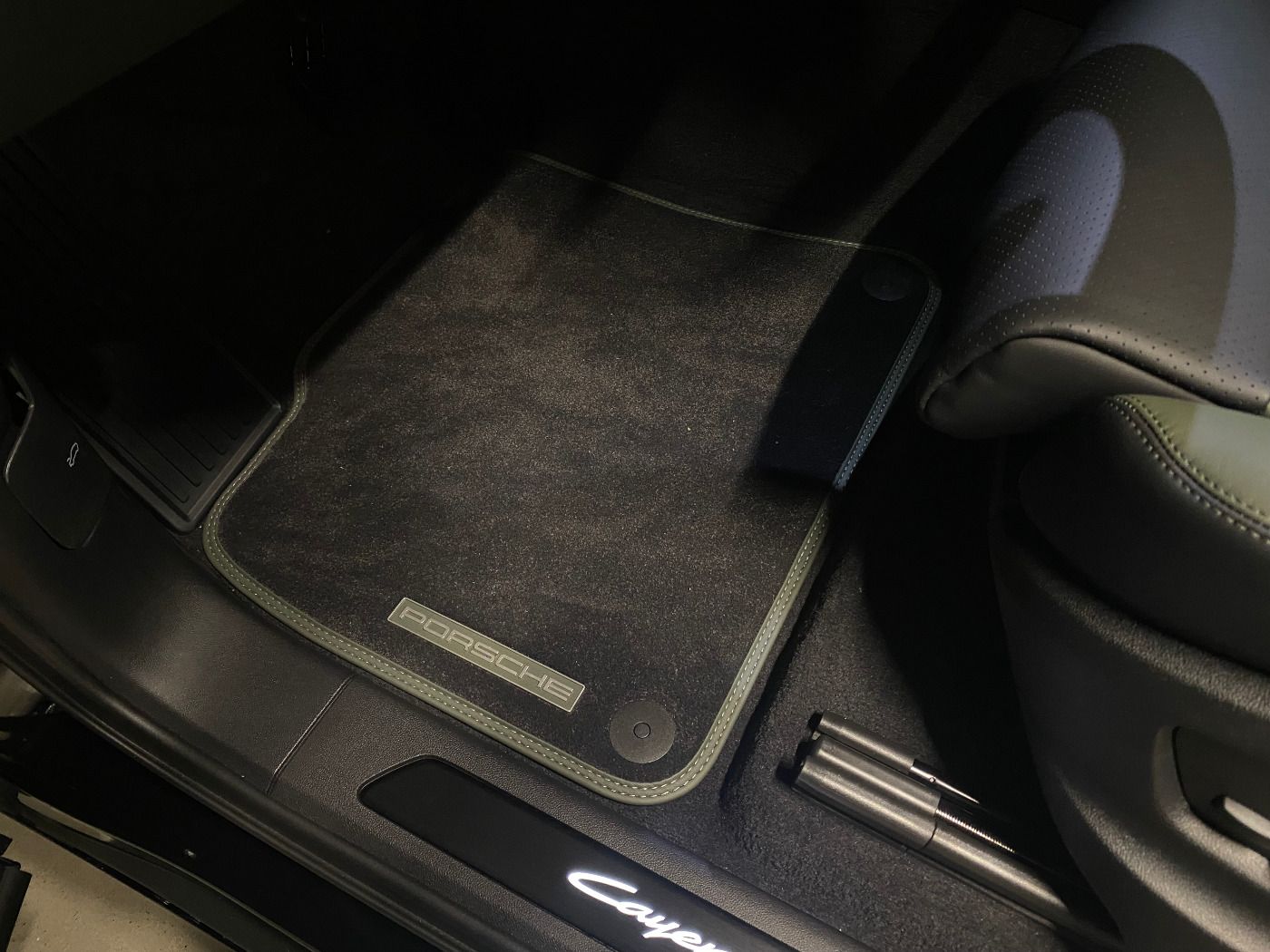Porsche Cayenne E-Hybrid | Sportabgas | Luftfederung |