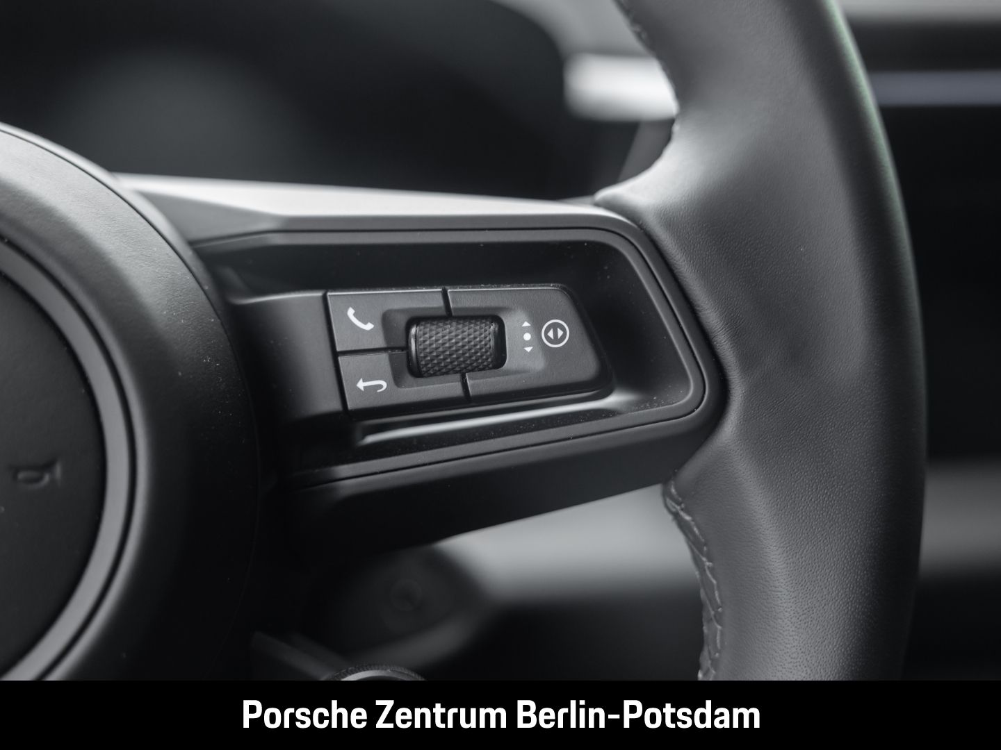 Porsche Macan BOSE Panorama Surround-View Luftfederung