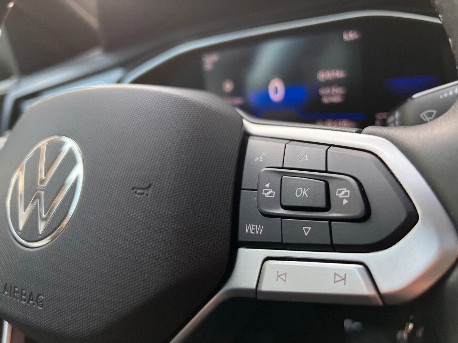 Volkswagen Taigo R-Line - Samsaru's Car Outlet