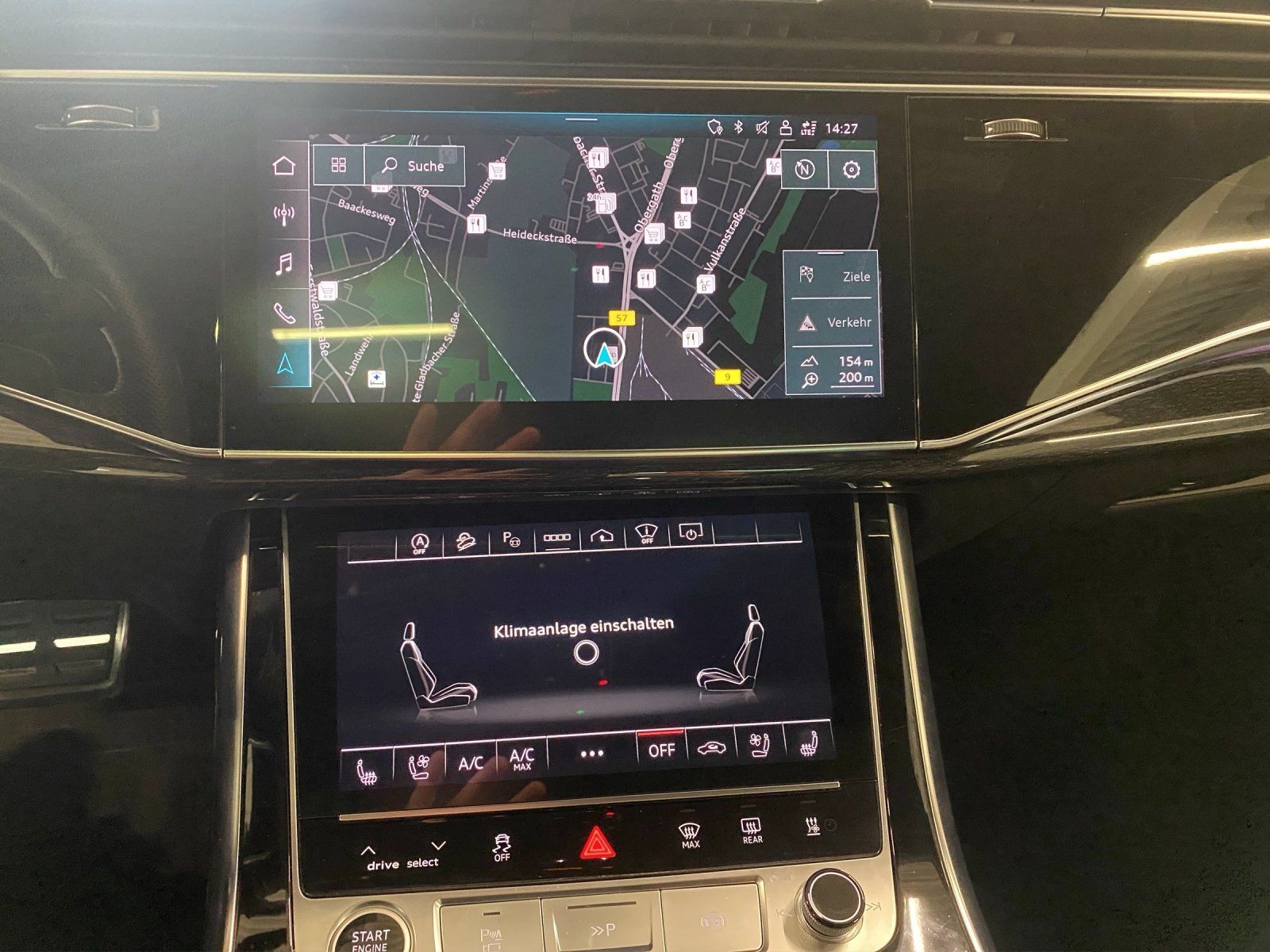 Audi Q8 55 3.0 TFSI quattro Pano S-line ACC AHK AUT